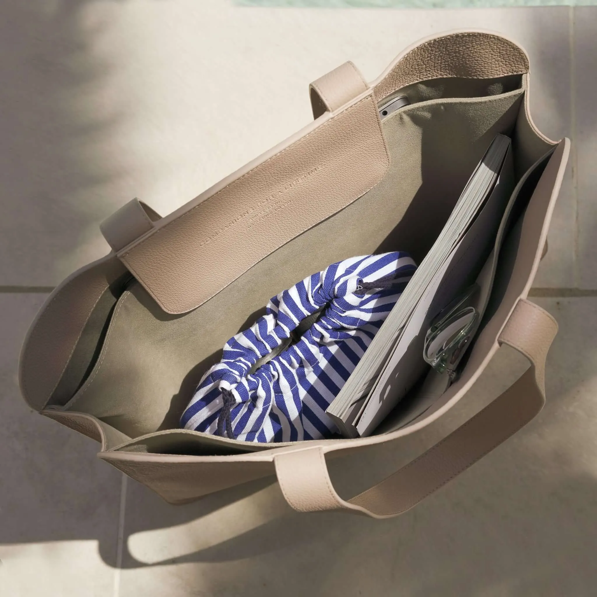 The 3L Laptop Tote Bag