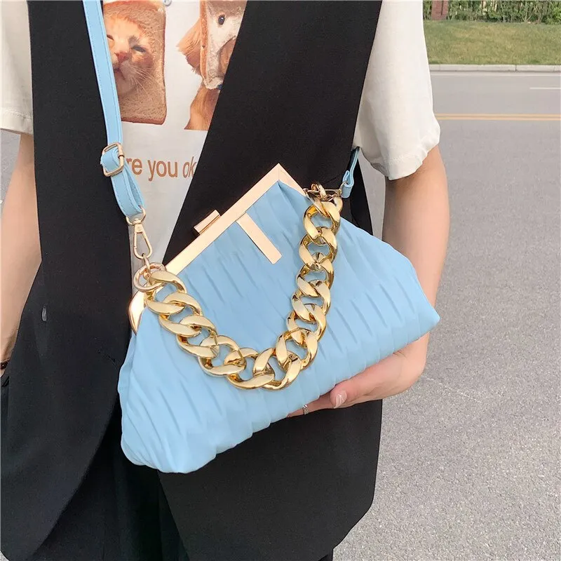 Women's Trendy Thick Chain Crossbody Bag