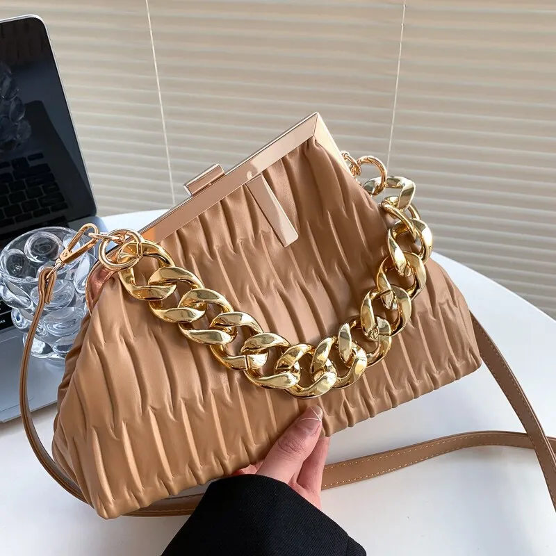 Women's Trendy Thick Chain Crossbody Bag